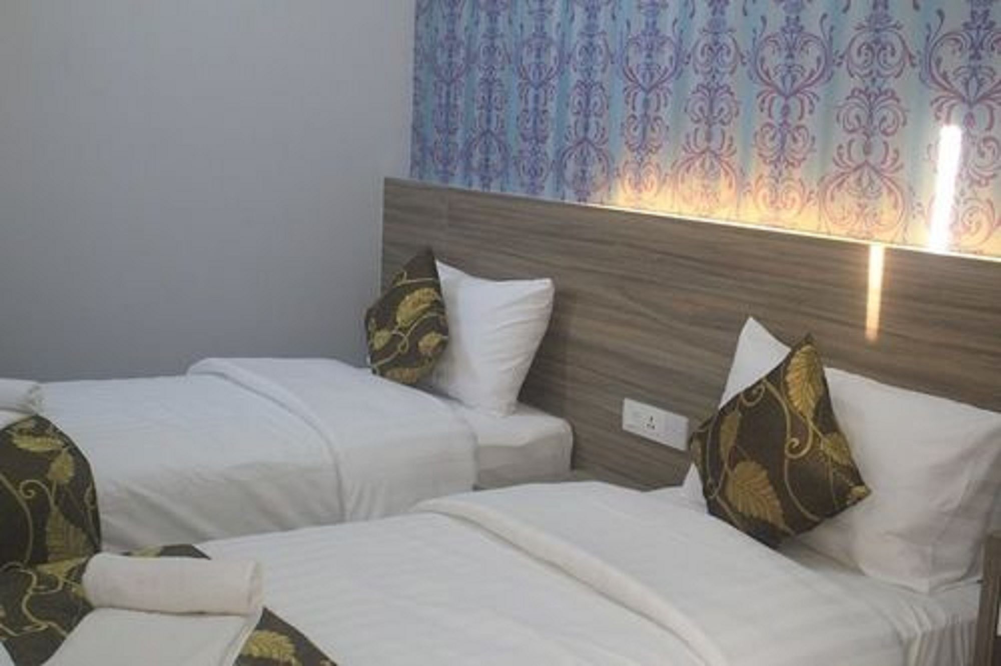 D'metro Hotel